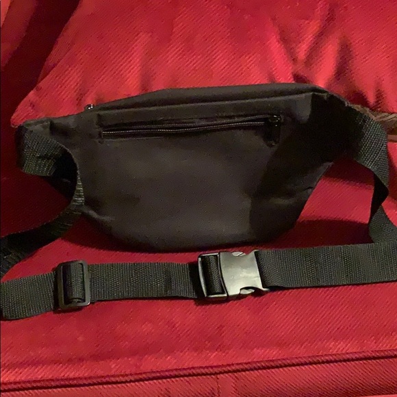 Authentic Unused NFL Saints Fanny Pack - Picture 6 of 13